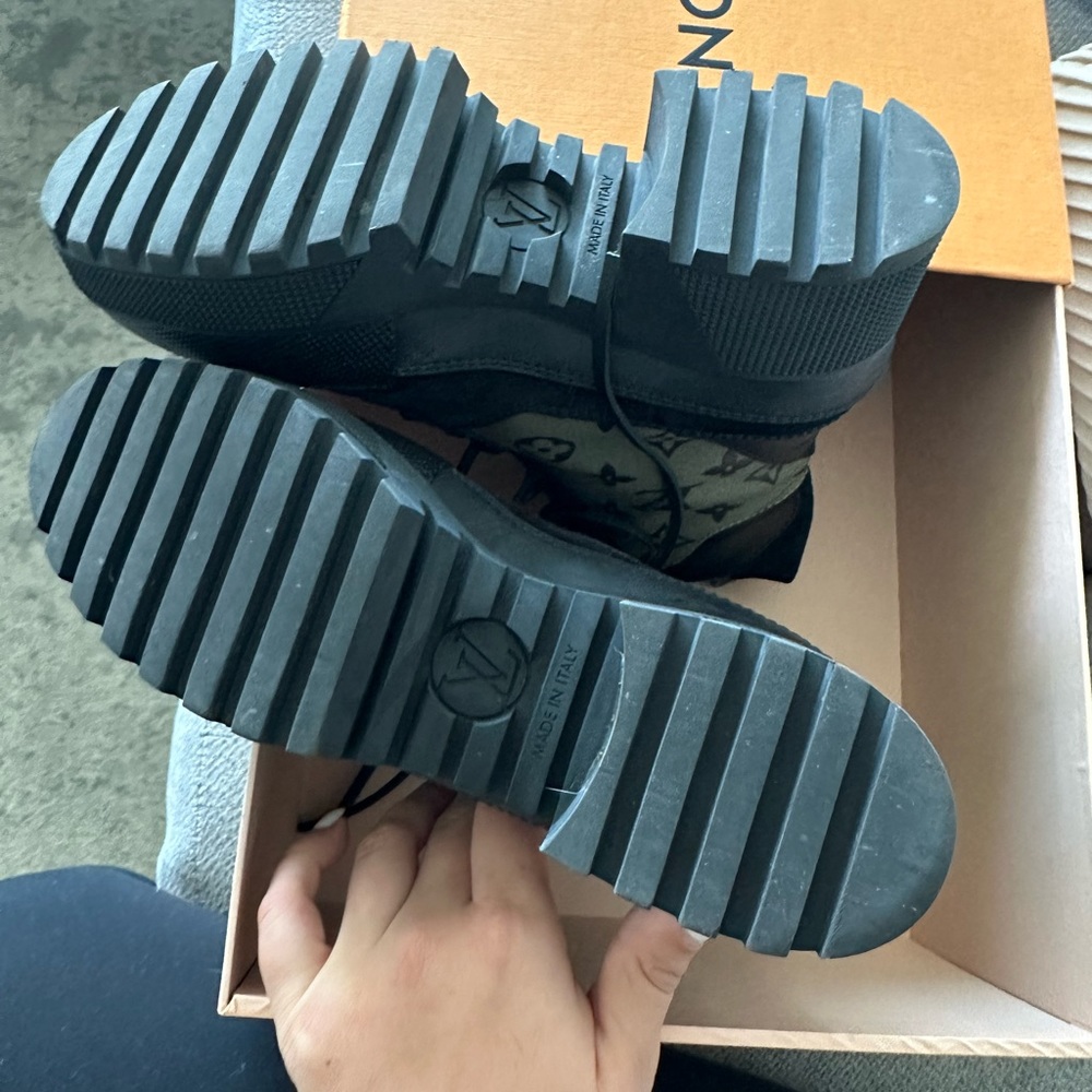 Louis Vuitton Desert Boot - Picture 7 of 9